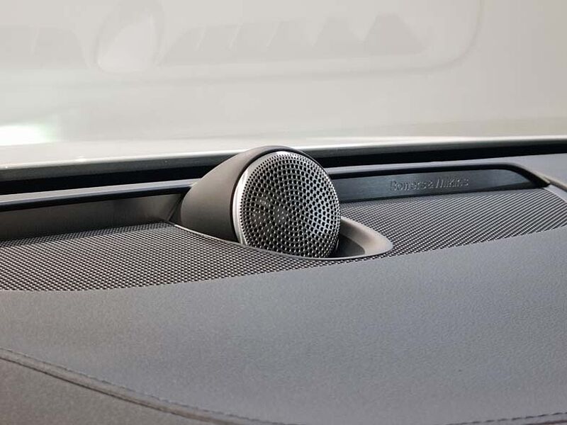 Volvo  Ultra, B5 AWD