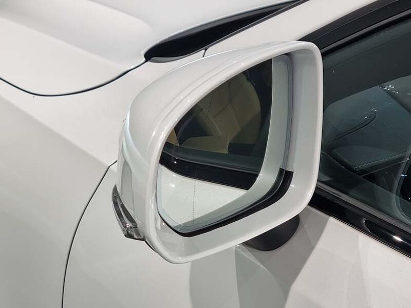 Volvo  Ultra, B5 AWD