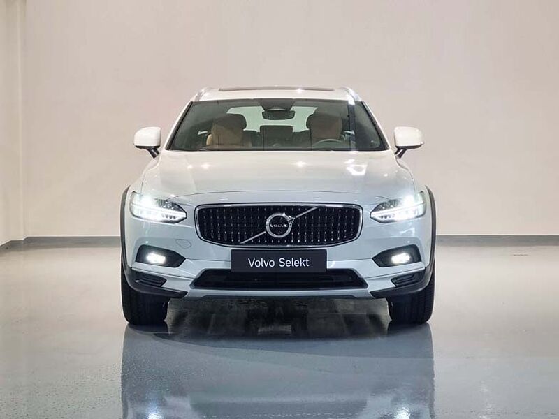 Volvo  Ultra, B5 AWD