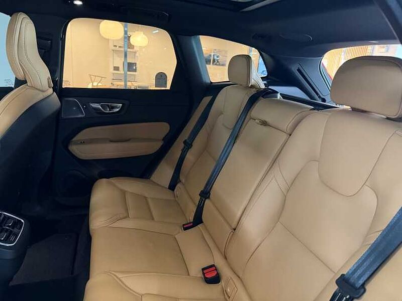 Volvo Ultra, B5 AWD 마일드 하이브리드