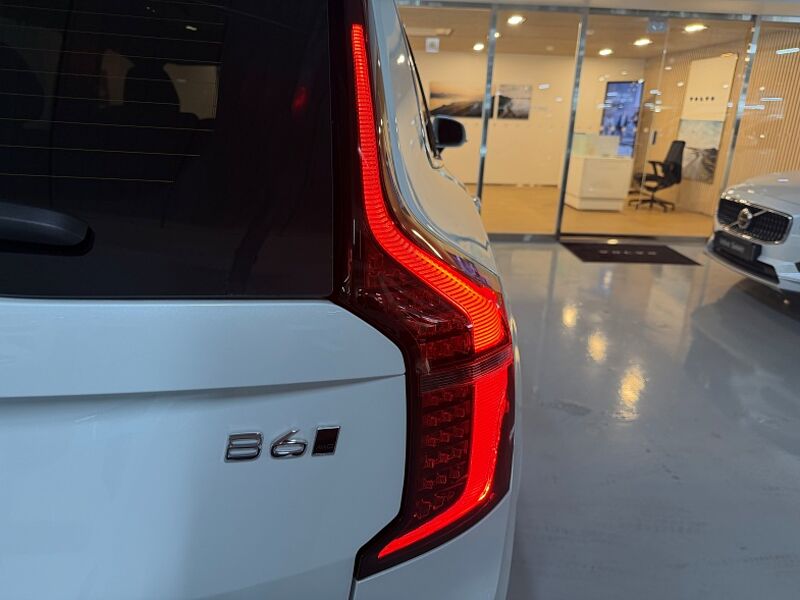 Volvo Ultra, B6 AWD 마일드 하이브리드
