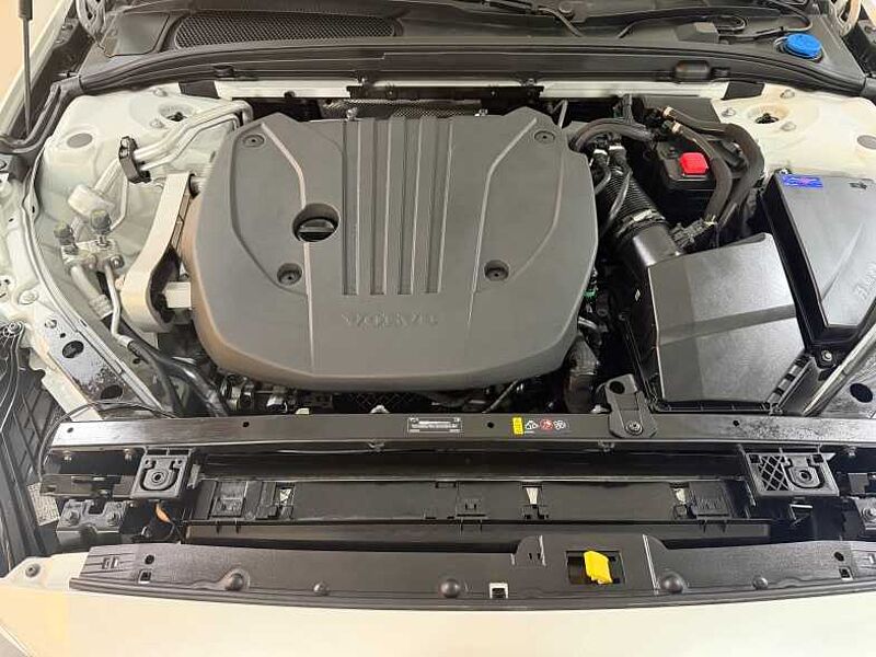 Volvo Ultra, B5 AWD 마일드 하이브리드