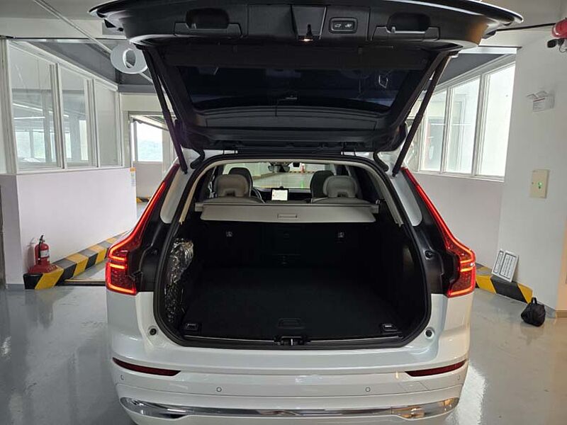 Volvo Ultra, B5 AWD (No airsus)