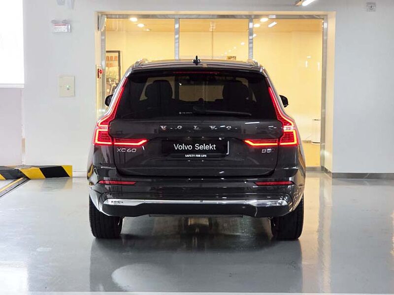 Volvo Ultra, B5 AWD