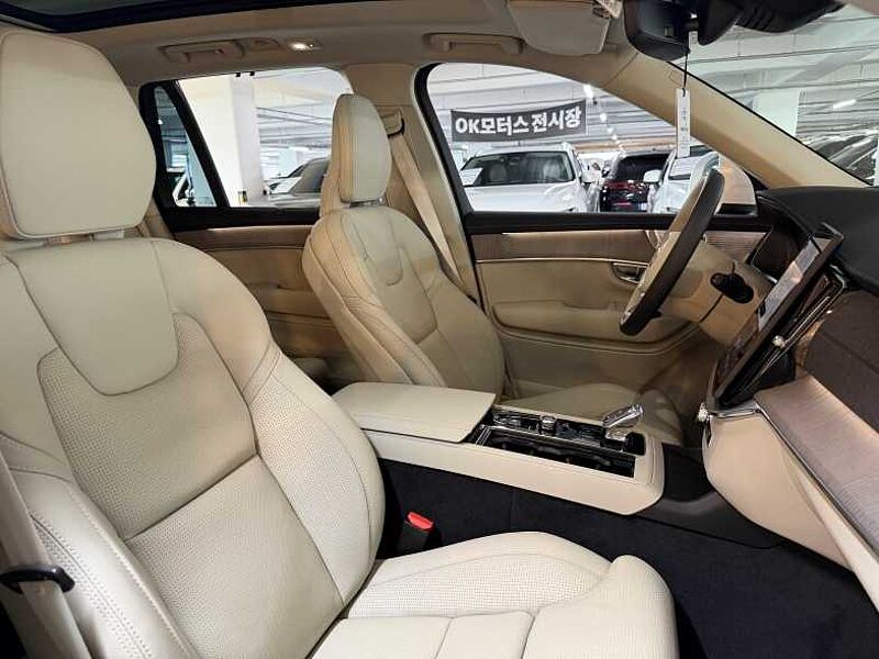 Volvo  Ultra, B6 AWD