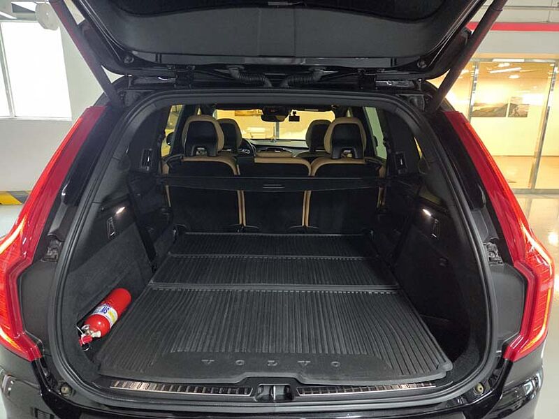 Volvo Inscription, B6 AWD