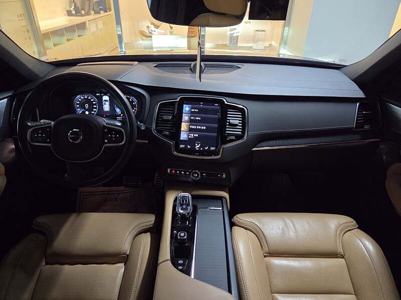 Volvo Inscription, B6 AWD