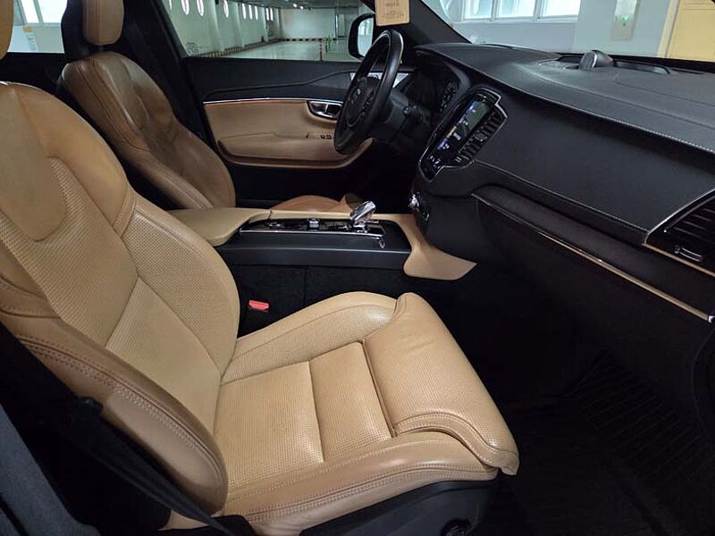 Volvo Inscription, B6 AWD