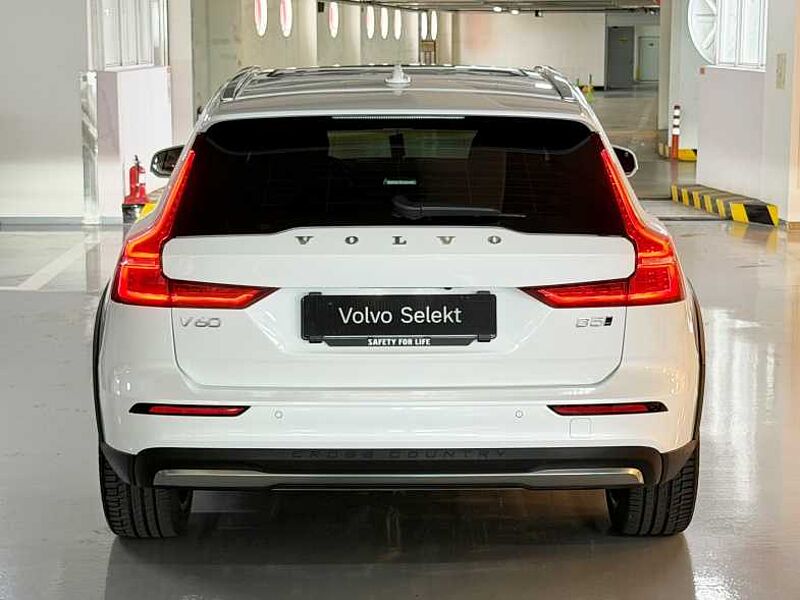 Volvo Ultra, B5 AWD