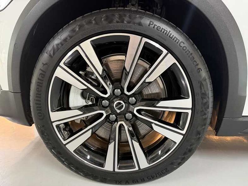 Volvo Ultra, B5 AWD