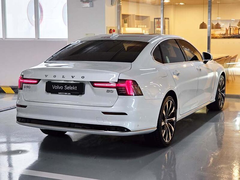 Volvo  Ultra, B5