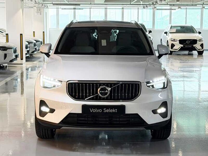 Volvo  Ultra, B4 AWD