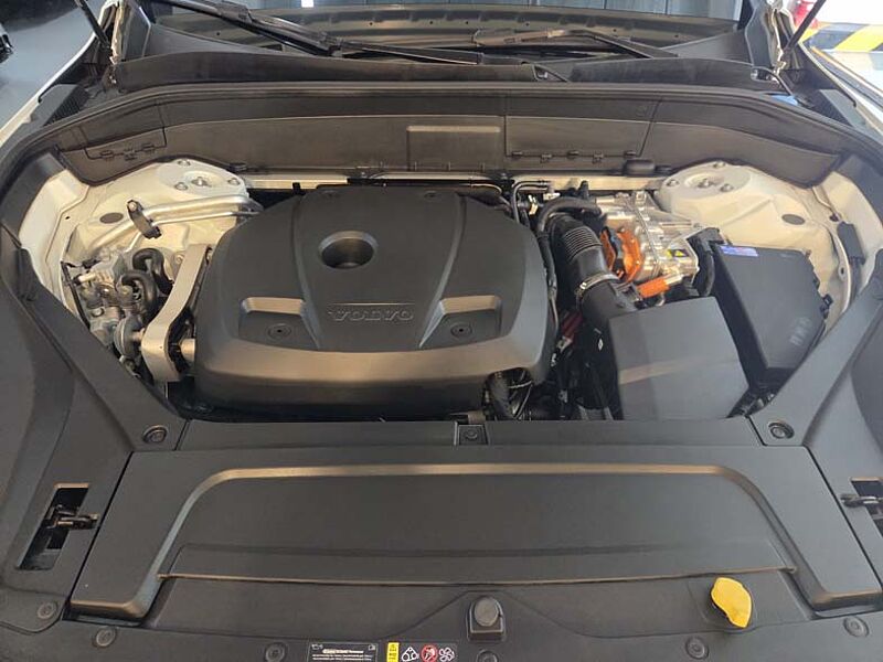 Volvo Ultra, T8 AWD 플러그-인 하이브리드, 전기/가솔린, 브라이트, 7 좌석