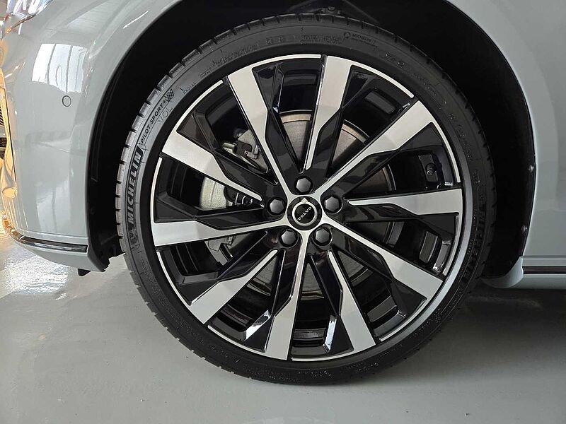 Volvo  Ultra, B5 다크 에어서스