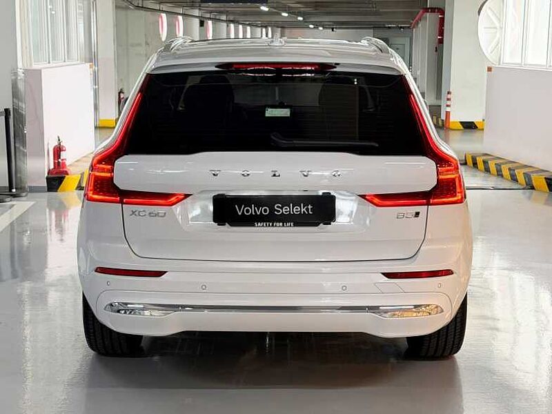 Volvo Ultra, B5 AWD