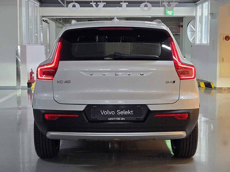 Volvo  Ultra, B4 AWD 브라이트
