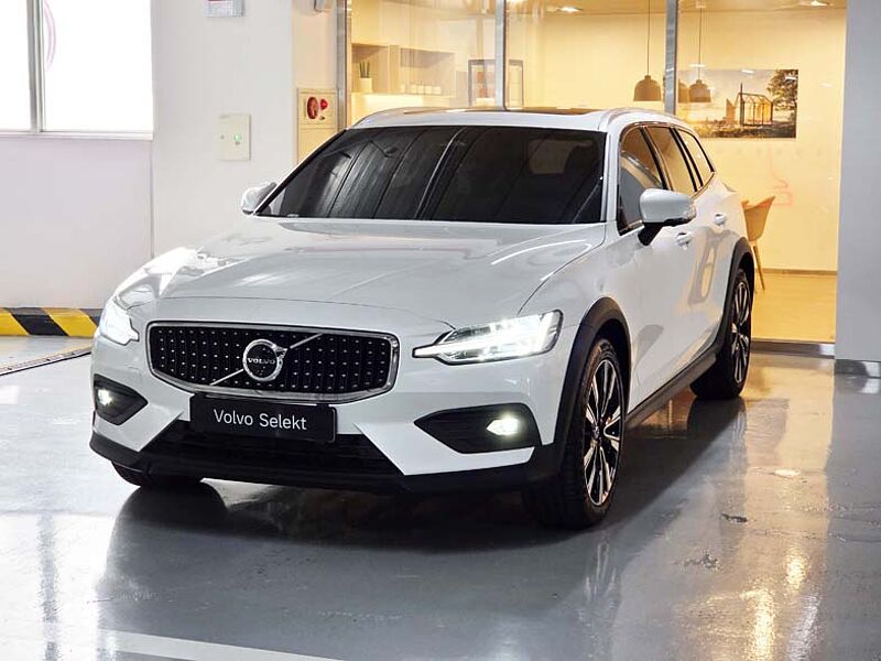 Volvo  Ultra, B5 AWD