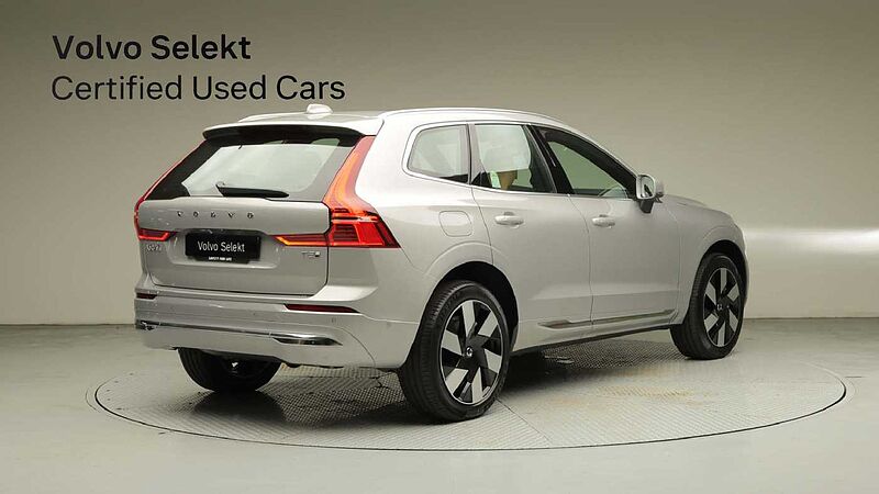 Volvo  Ultra, T8 AWD 플러그-인 하이브리드, 전기/가솔린, 브라이트