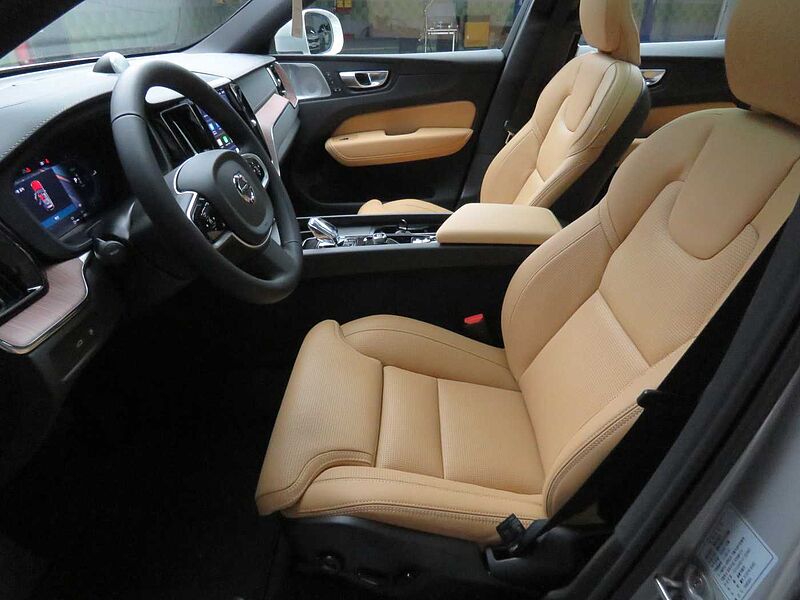 Volvo  Ultra, T8 AWD 플러그-인 하이브리드, 전기/가솔린, 브라이트