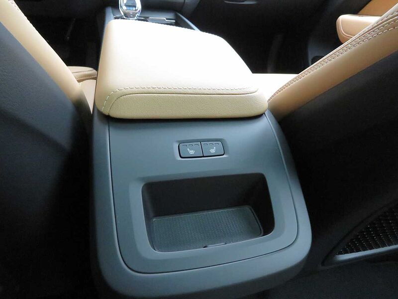 Volvo  Ultra, T8 AWD 플러그-인 하이브리드, 전기/가솔린, 브라이트