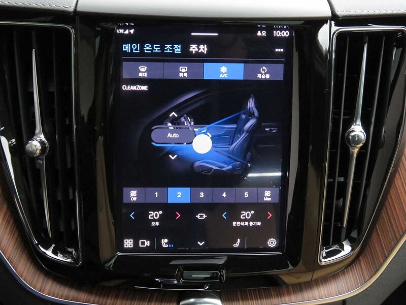 Volvo  Ultra, T8 AWD 플러그-인 하이브리드, 전기/가솔린, 브라이트