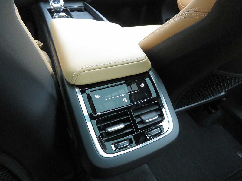 Volvo  Ultra, B5 AWD 마일드 하이브리드, 가솔린, 브라이트