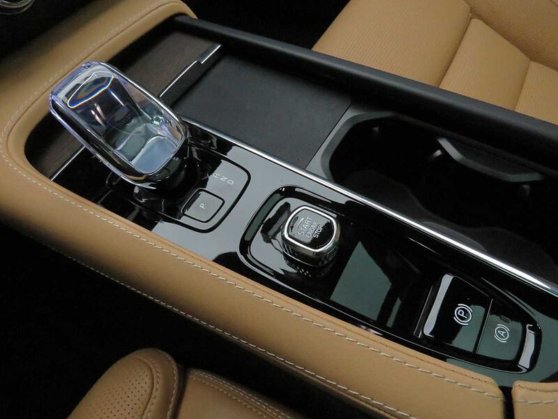 Volvo  Ultimate, B5 AWD 마일드 하이브리드, 가솔린, 브라이트