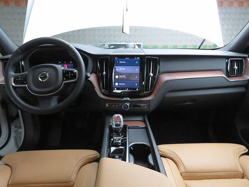Volvo  Ultra, B6 AWD 마일드 하이브리드, 가솔린, 브라이트