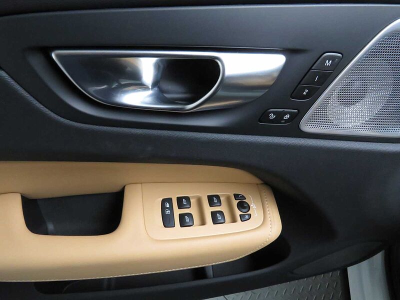 Volvo  Ultra, B6 AWD 마일드 하이브리드, 가솔린, 브라이트