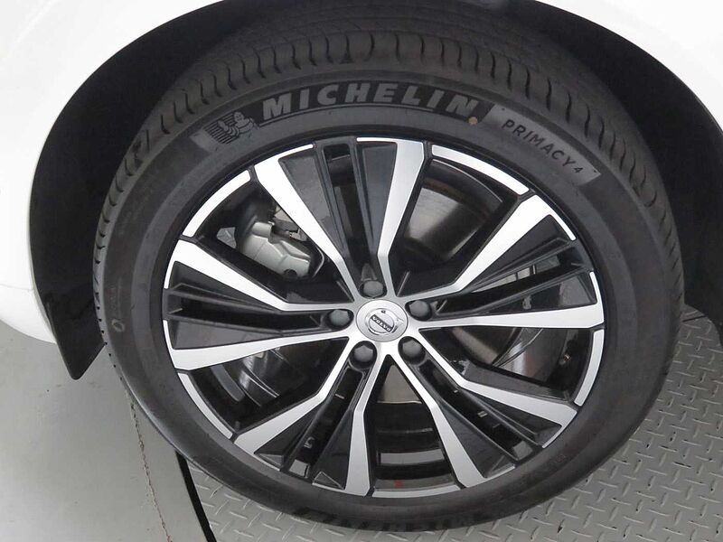 Volvo  Ultra, B6 AWD 마일드 하이브리드, 가솔린, 브라이트