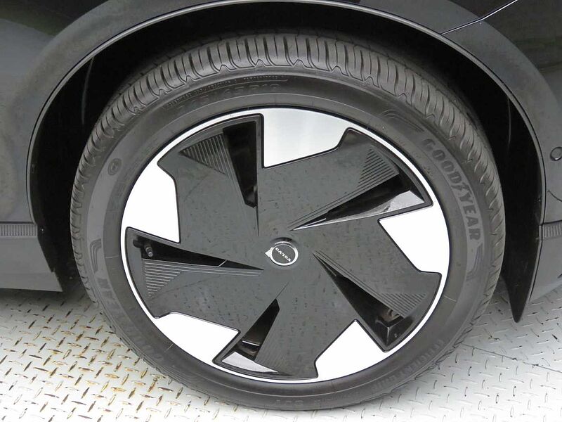 Volvo  Ultra, Single Motor Extended Range, 순수 전기