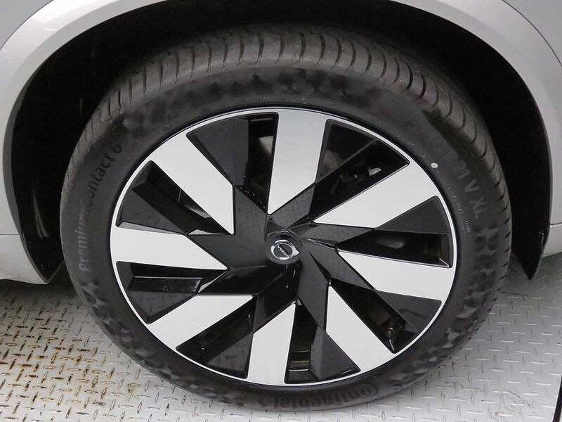 Volvo  Recharge Ultimate, T8 AWD 플러그-인 하이브리드, 전기/가솔린, 브라이트, 7 좌석