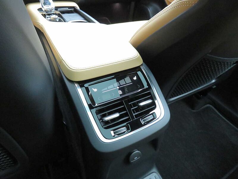 Volvo  Recharge Ultimate, T8 AWD 플러그-인 하이브리드, 전기/가솔린, 브라이트, 7 좌석