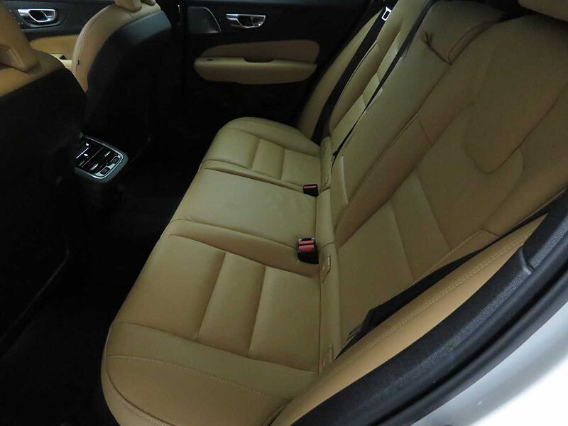 Volvo  Ultra, B5 AWD 마일드 하이브리드, 가솔린, 브라이트