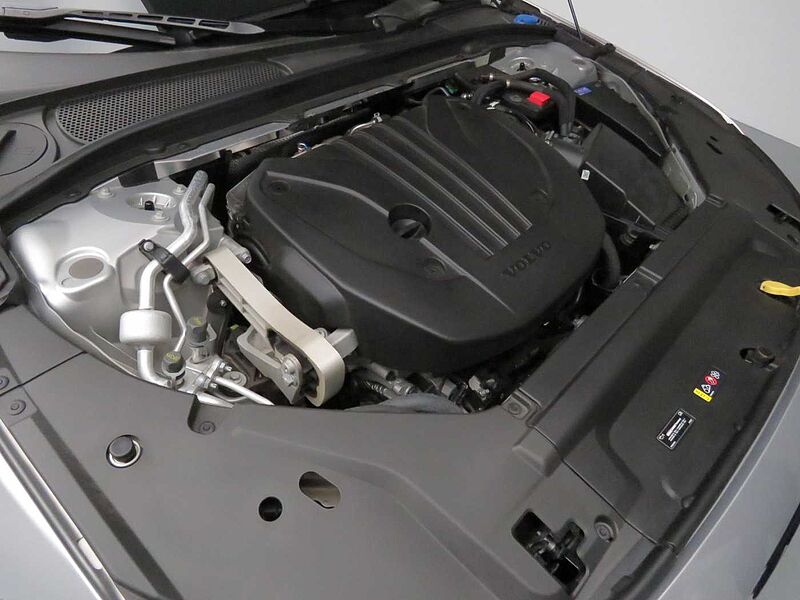 Volvo Ultimate, B5 마일드 하이브리드, 가솔린, 브라이트