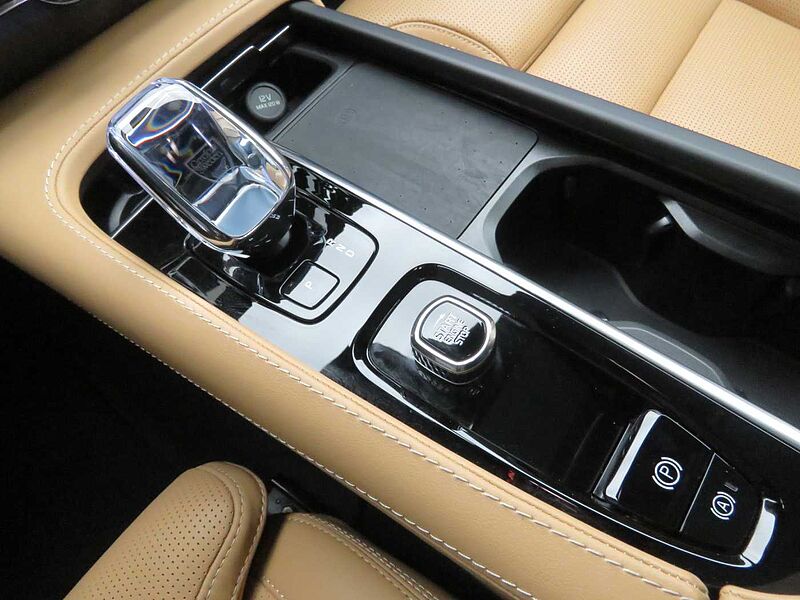 Volvo Ultimate, B5 AWD 마일드 하이브리드, 가솔린, 브라이트