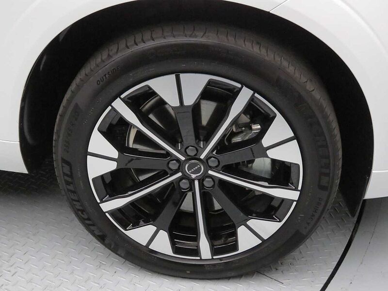 Volvo Ultra, B5 AWD 마일드 하이브리드, 가솔린, 다크