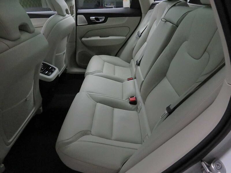 Volvo Ultra, B5 AWD 마일드 하이브리드, 가솔린, 다크