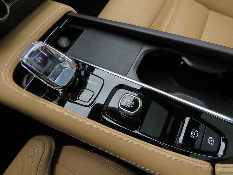 Volvo Ultimate, B5 AWD 마일드 하이브리드, 가솔린, 브라이트