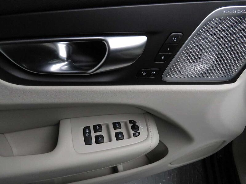 Volvo Ultra, B5 AWD 마일드 하이브리드, 가솔린, 브라이트