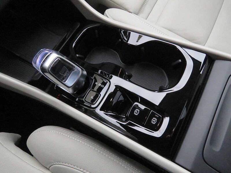 Volvo  Ultra, B4 AWD 마일드 하이브리드, 가솔린, 브라이트