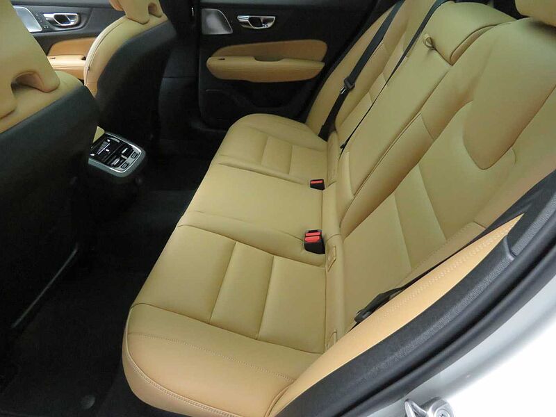 Volvo Ultra, B5 AWD 마일드 하이브리드, 가솔린, 브라이트