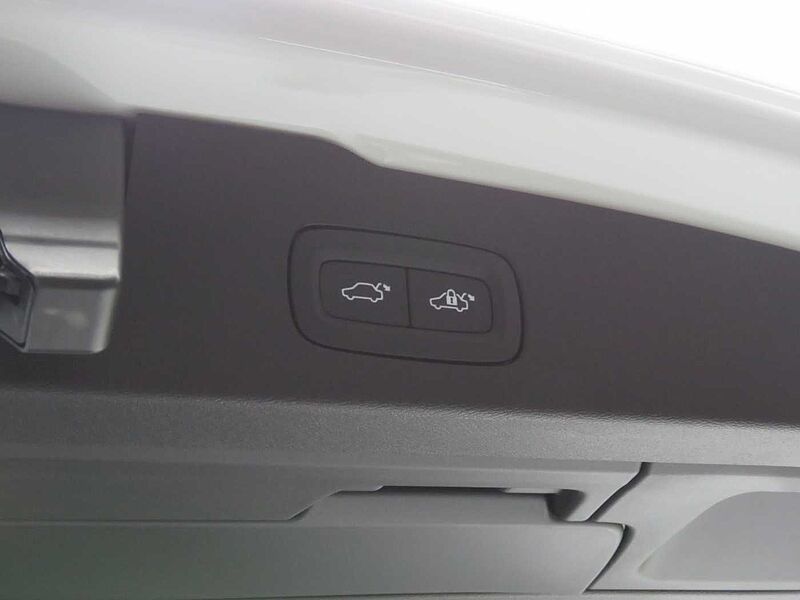 Volvo Ultra, B5 AWD 마일드 하이브리드, 가솔린, 브라이트