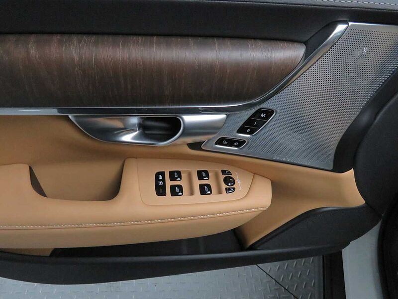 Volvo Ultra, B5 AWD 마일드 하이브리드, 가솔린, 브라이트