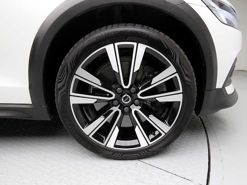 Volvo  Pro, B5 AWD mild hybrid