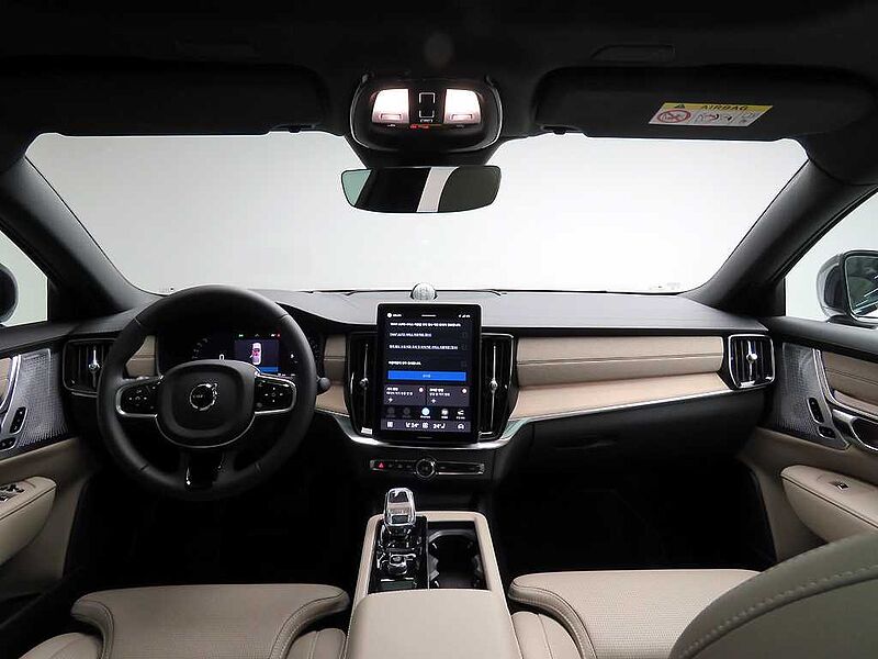 Volvo  Ultra, B5 마일드 하이브리드, 가솔린, 다크