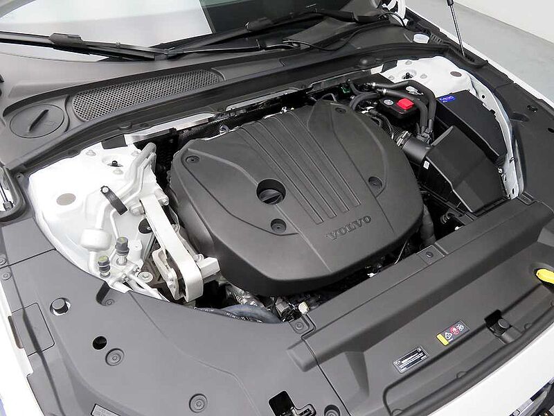 Volvo  Ultra, B5 마일드 하이브리드, 가솔린, 다크