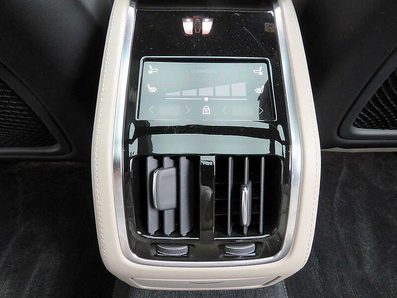 Volvo  Ultra, B5 마일드 하이브리드, 가솔린, 다크