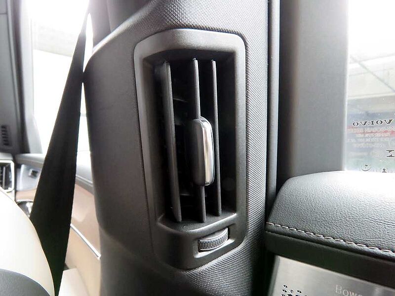 Volvo  Ultra, T8 AWD 플러그-인 하이브리드, 전기/가솔린, 브라이트, 7 좌석