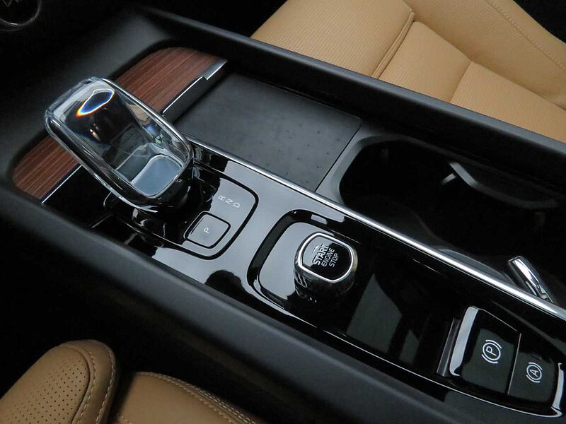 Volvo Ultra, B5 AWD 마일드 하이브리드, 가솔린, 브라이트
